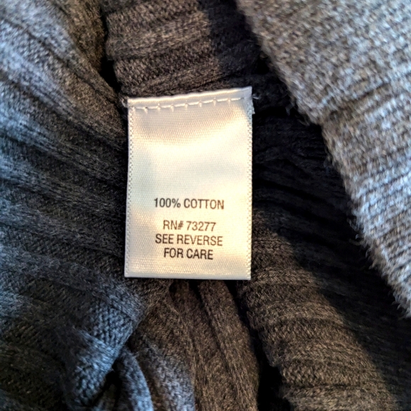 Ribbed Gray Sweater - Picture 6 of 6